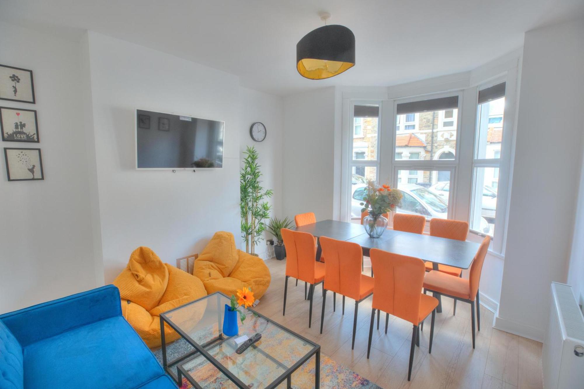 The Pearly White House Apartment Bristol